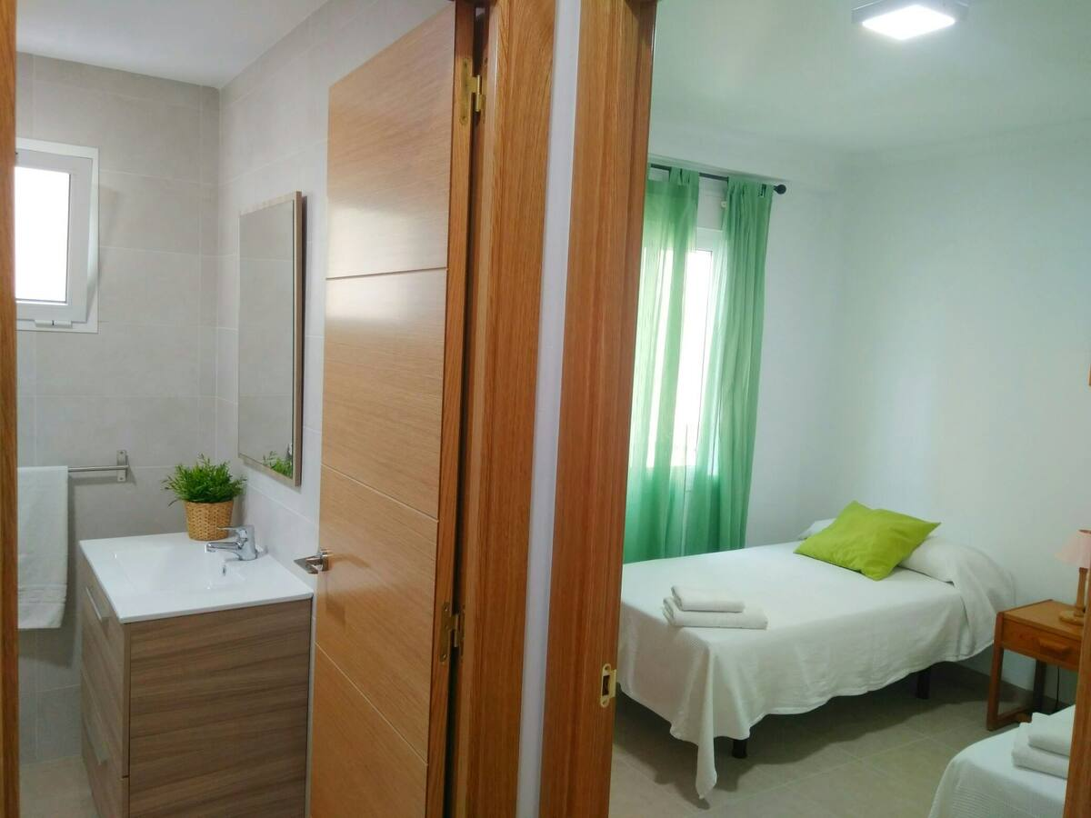 Appartement près de Burriana Beach – Centusur Nerja Tulipanes