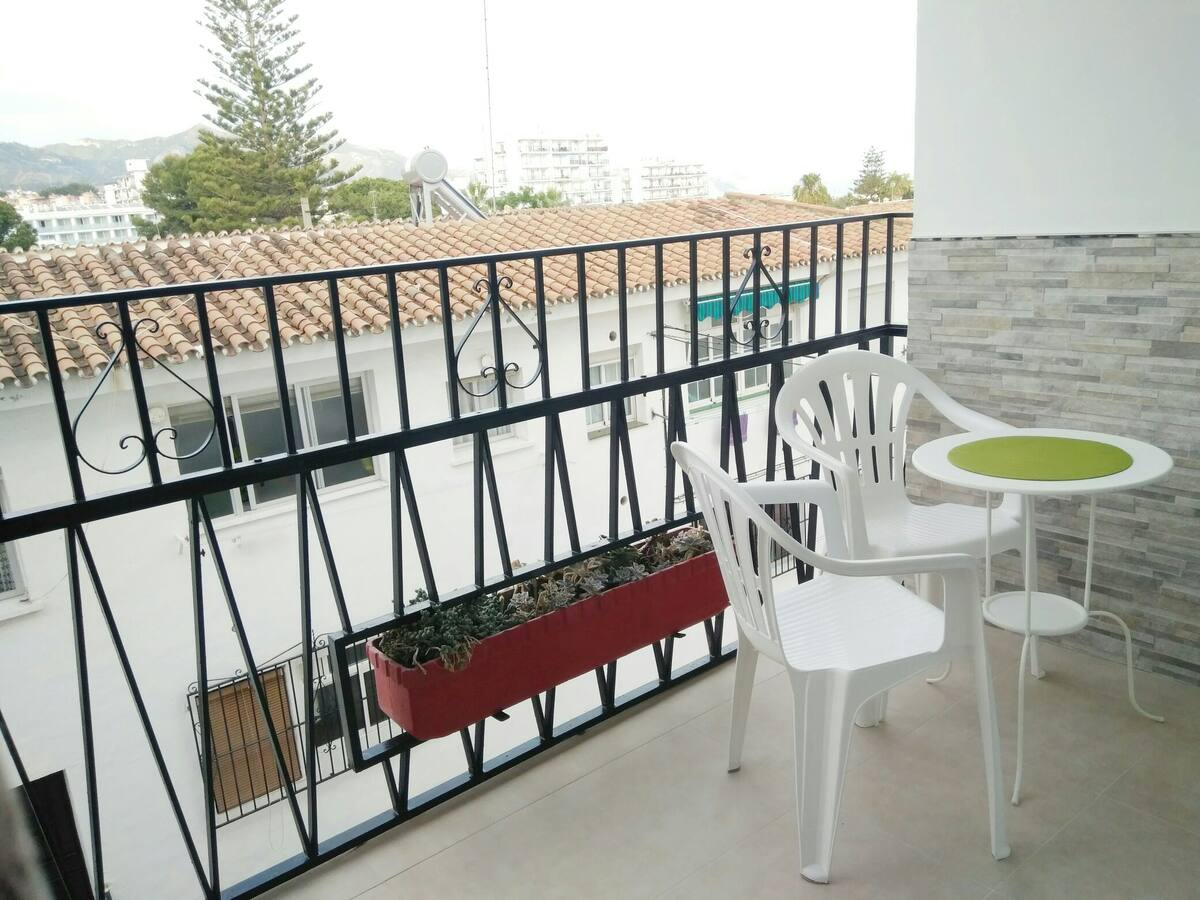 Appartement près de Burriana Beach – Centusur Nerja Tulipanes