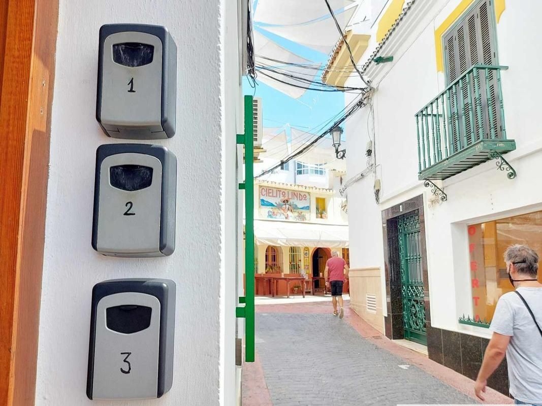 Apartment with Balcony near the Beach Centusur Nerja MC