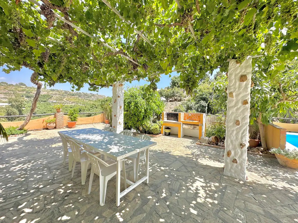 Charming Villa with Barbecue and Pool Centusur Finca Valle