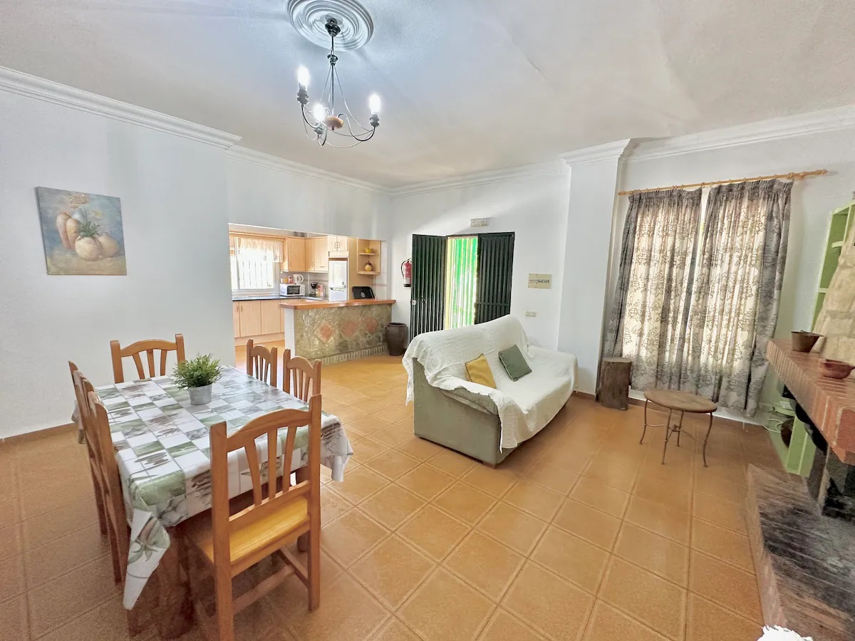 Villa con barbacoa y piscina – Centusur Finca Valle