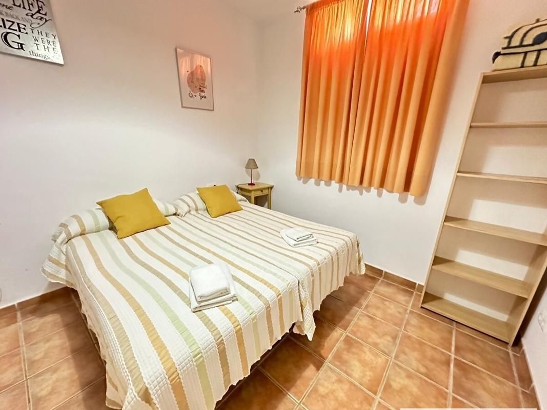 Twin Room with Private Bathroom Centusur Nerja B2