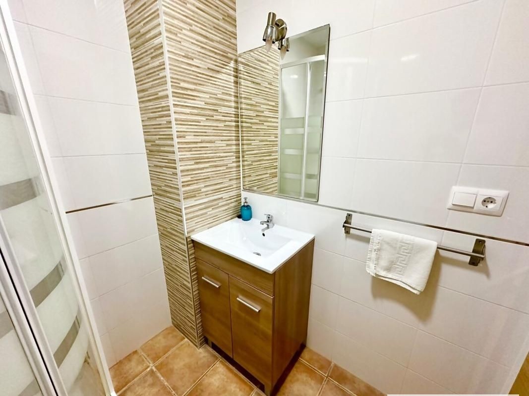Twin Room with Private Bathroom Centusur Nerja B2